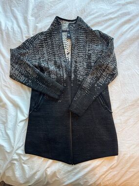 adidas Black and Gray Zip-Front Knit Stretchy Zip Sweater/Sweatshirt